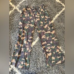 Cargo camo wide leg pants kids XXL/womens xs